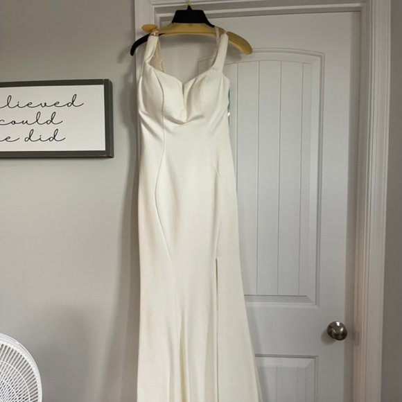Zoey Grey ivory prom dress, size 8 - Picture 1 of 9